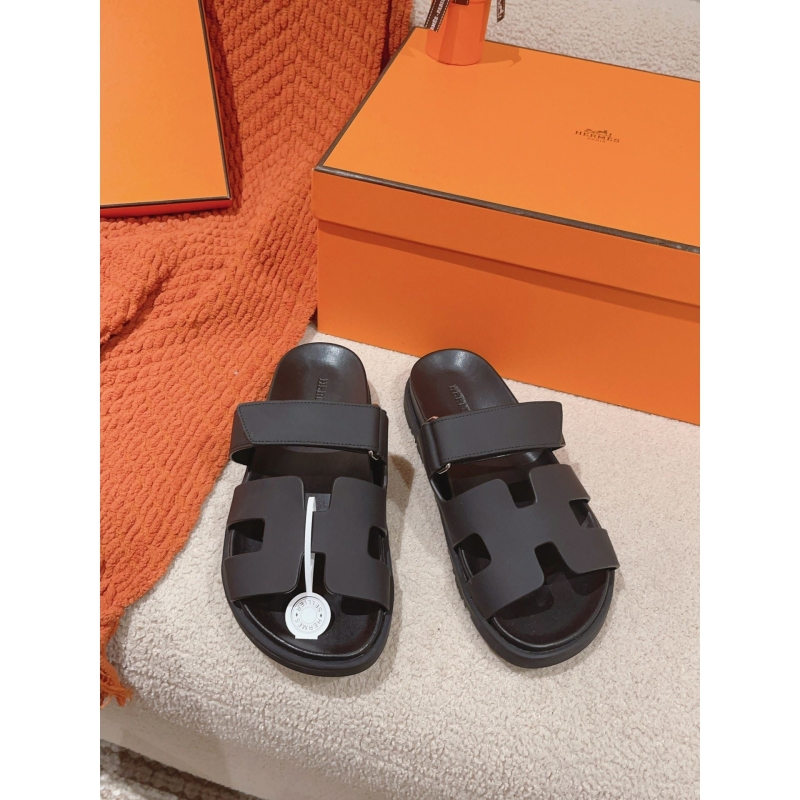 H**mes slippers